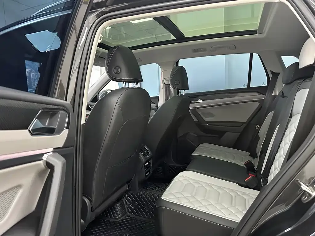 Volkswagen Tayron 2022 из CN, фото 7