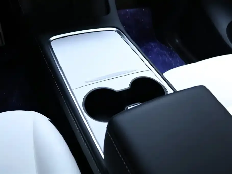 Tesla Model Y 2023 из CN, фото 8