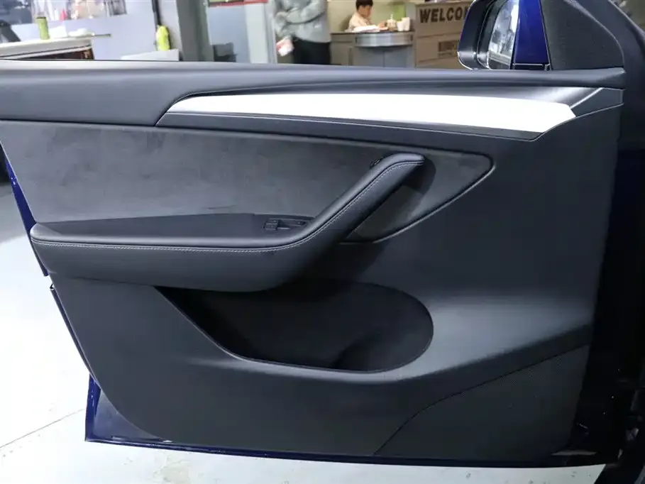 Tesla Model Y 2023 из CN, фото 9