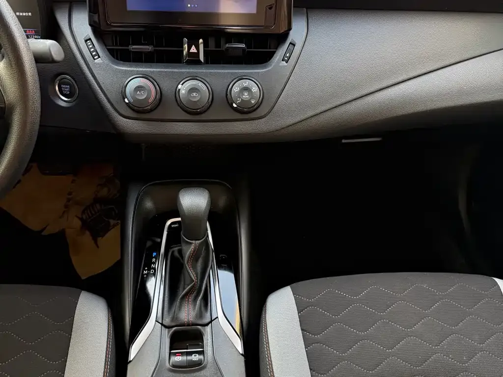 Toyota Corolla 2024 из CN, фото 8