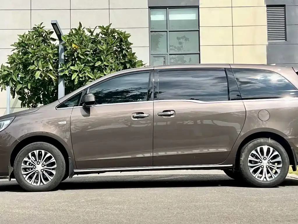 Buick GL8 2023 из CN, фото 6