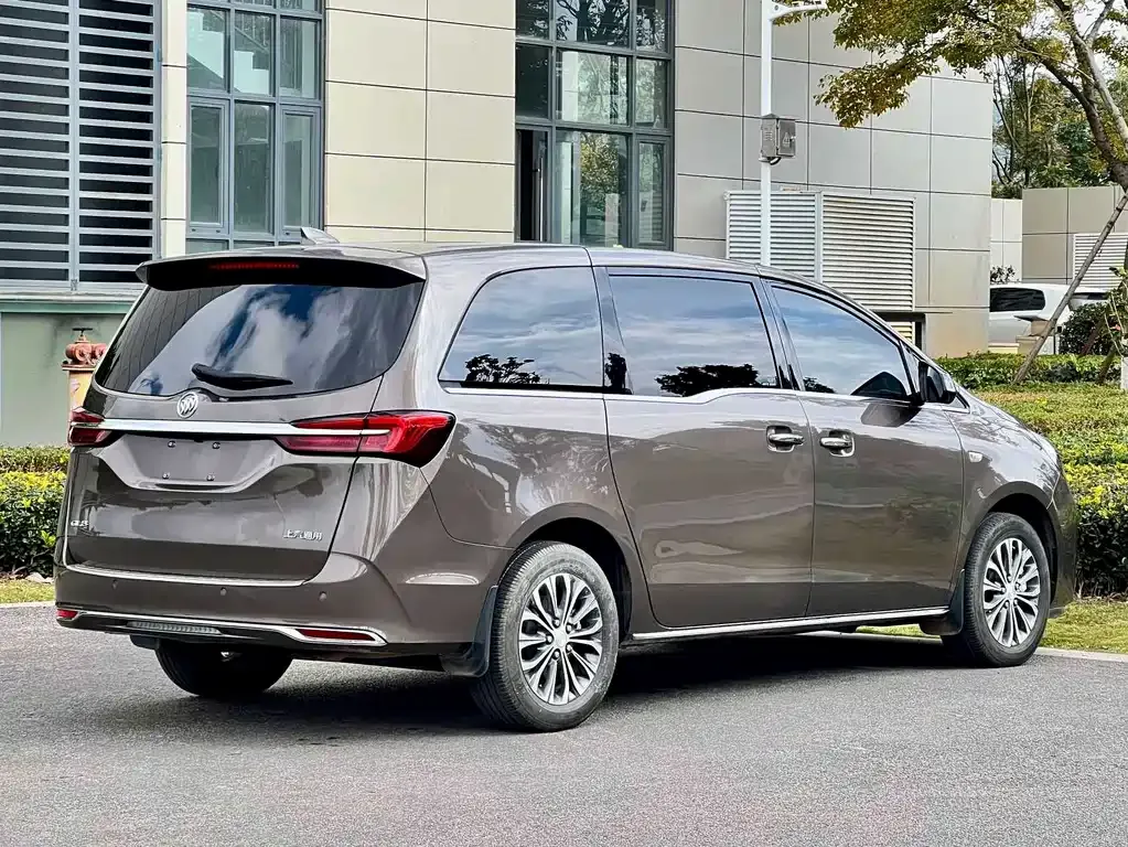 Buick GL8 2023 из CN, фото 4