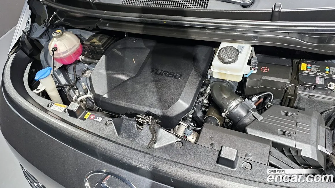 Hyundai Staria — фото 9