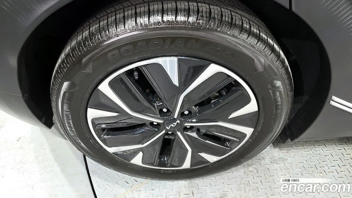 Kia EV6 — фото 4