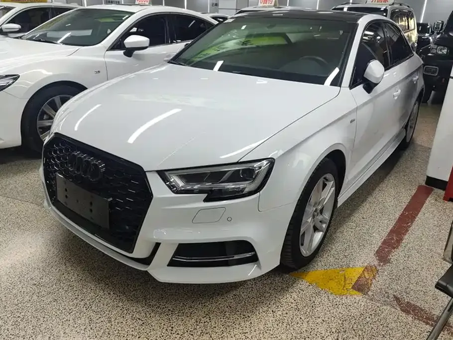 Audi A3 2021 из CN, фото 1