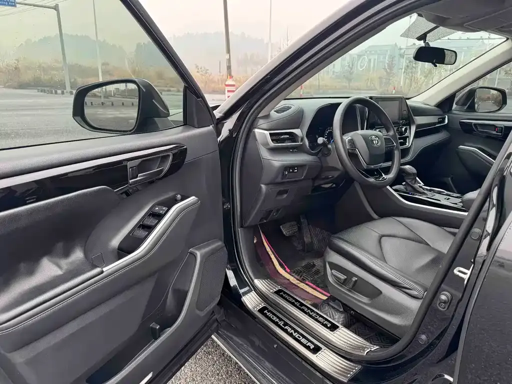 Toyota Highlander 2022 из CN, фото 9