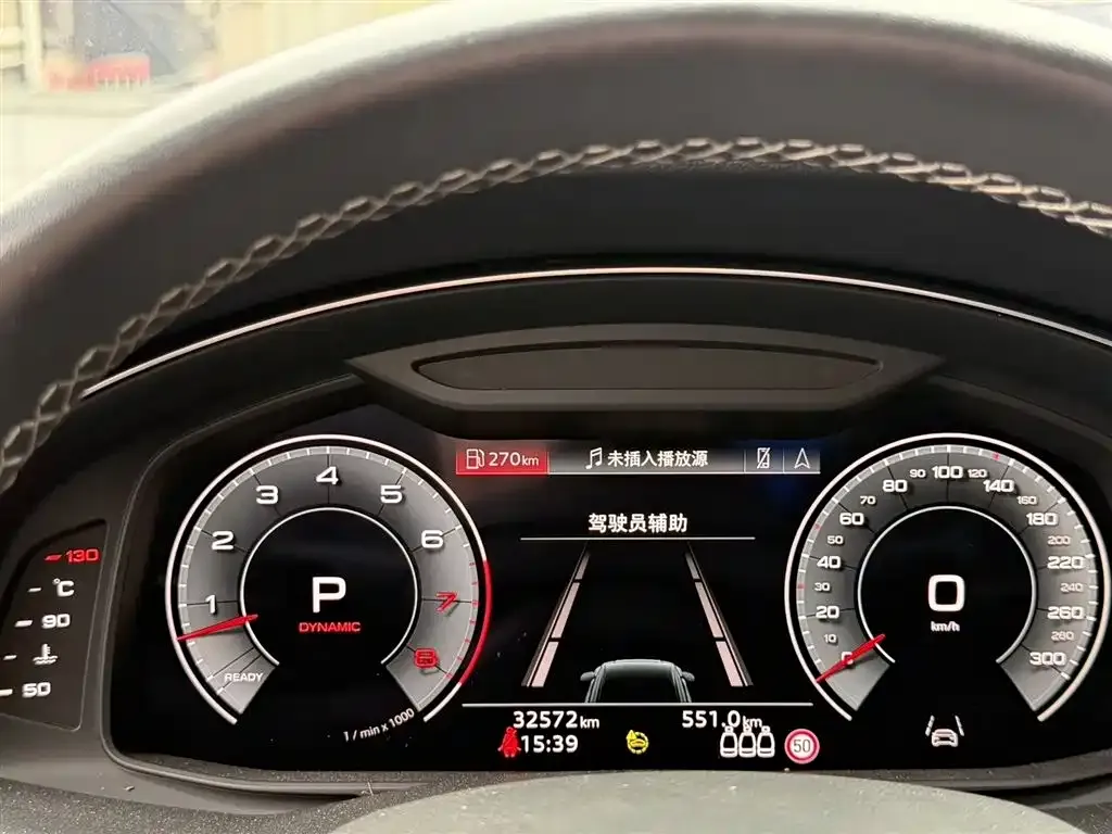 Audi Q8 2021 из CN, фото 2