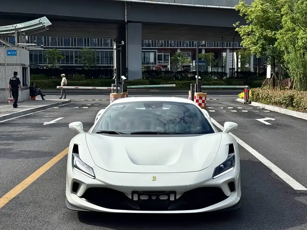 Ferrari F8 2022 из CN, фото 1