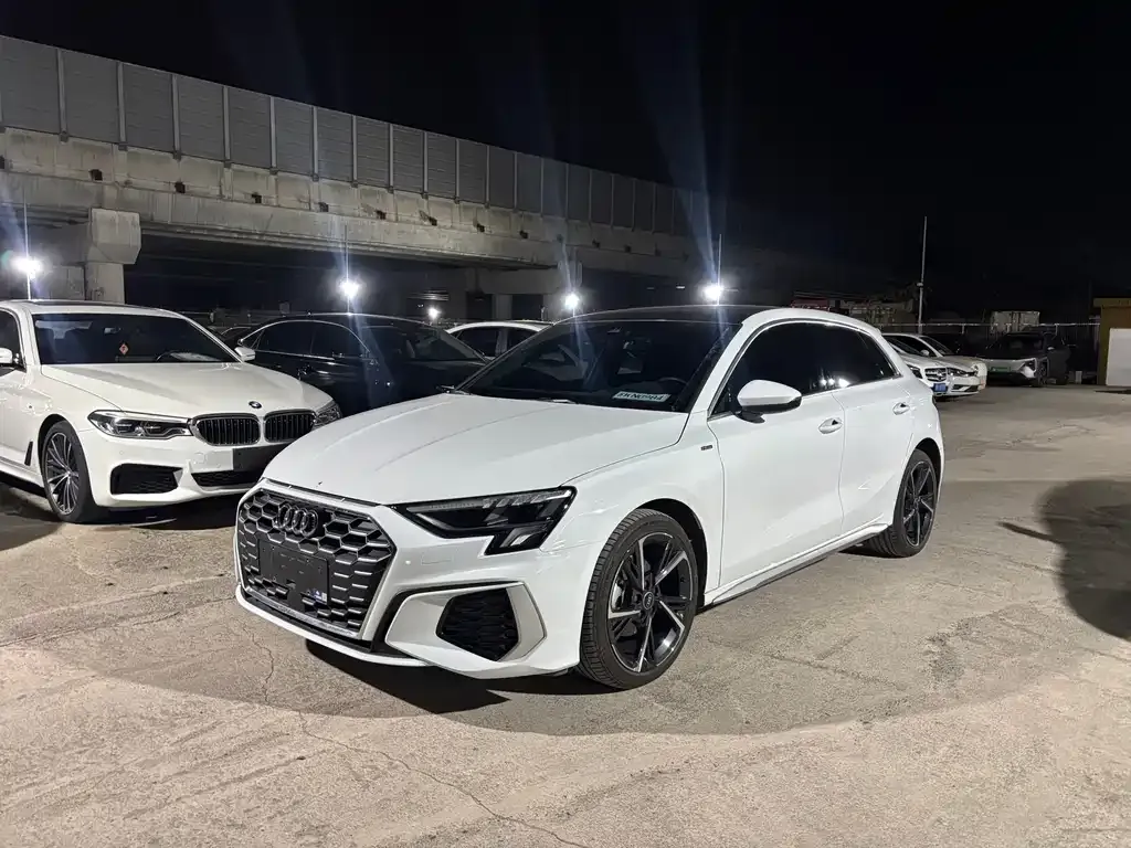 Audi A3 2022 из CN, фото 1