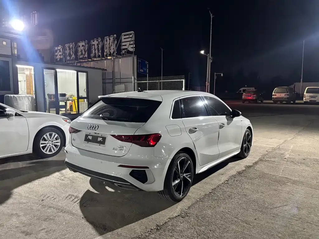 Audi A3 2022 из CN, фото 8