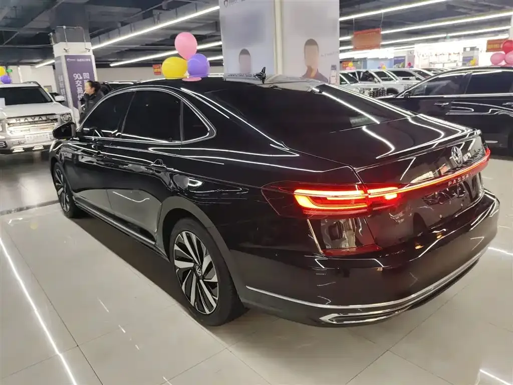 Volkswagen Passat 2024 из CN, фото 5