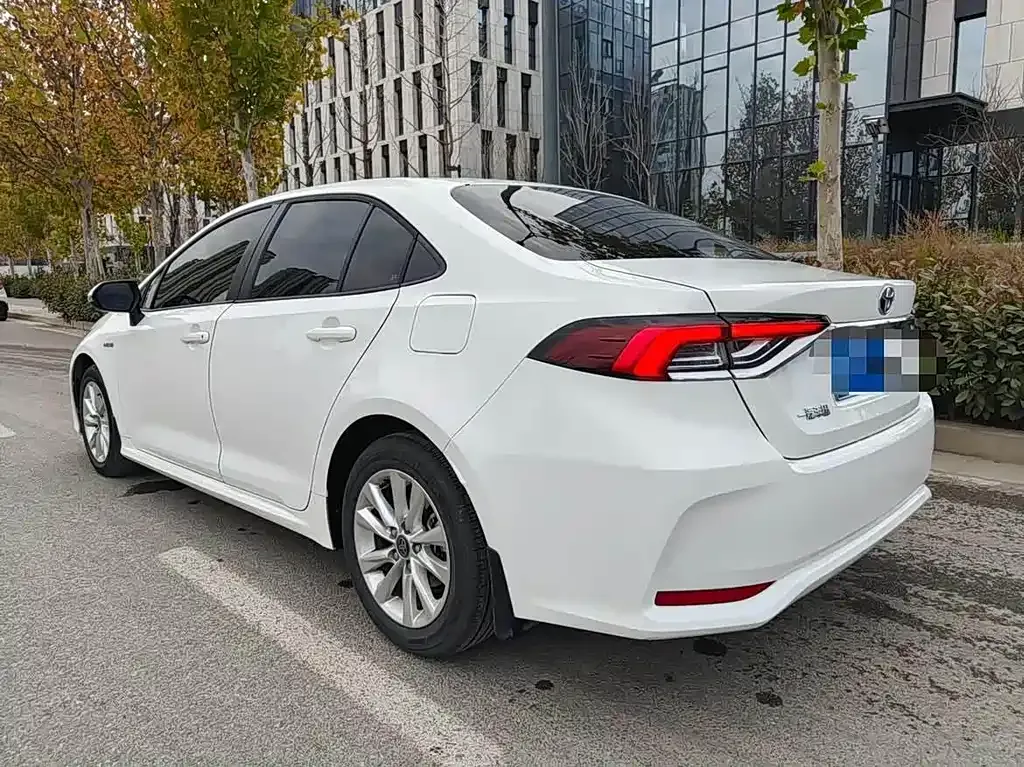 Toyota Corolla 2024 из CN, фото 8