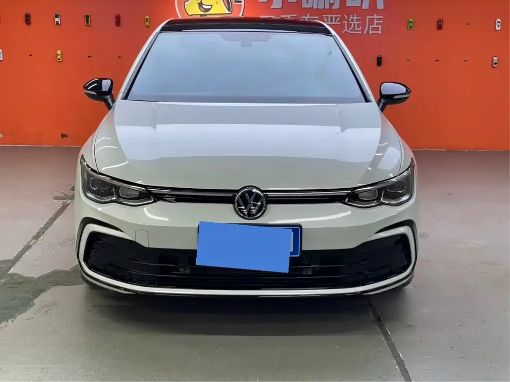 Volkswagen Golf 2024 из CN, фото 6