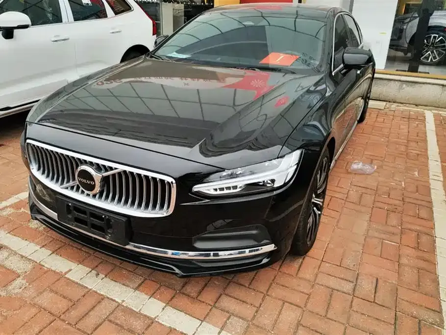 Volvo S90 2023 из CN, фото 1