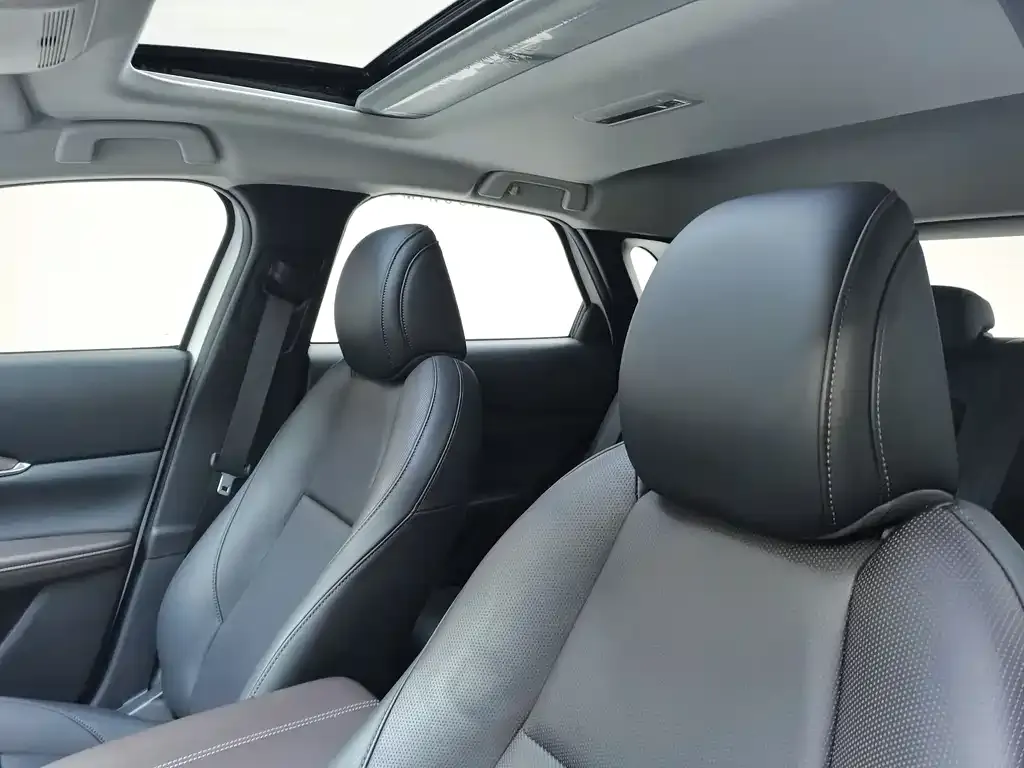 Mazda CX-30 2021 из CN, фото 5
