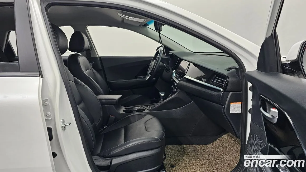 Kia Niro 2021 из KR, фото 3