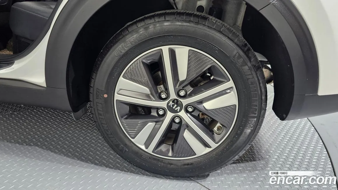 Kia Niro 2021 из KR, фото 8