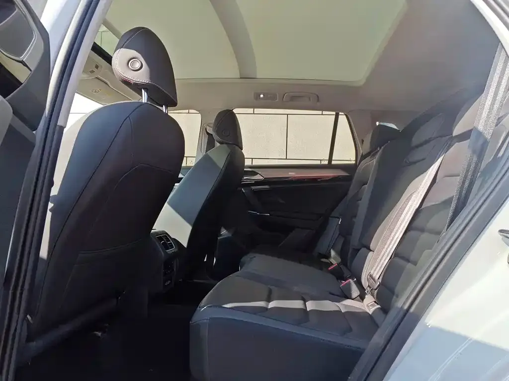 Volkswagen Tayron 2022 из CN, фото 2