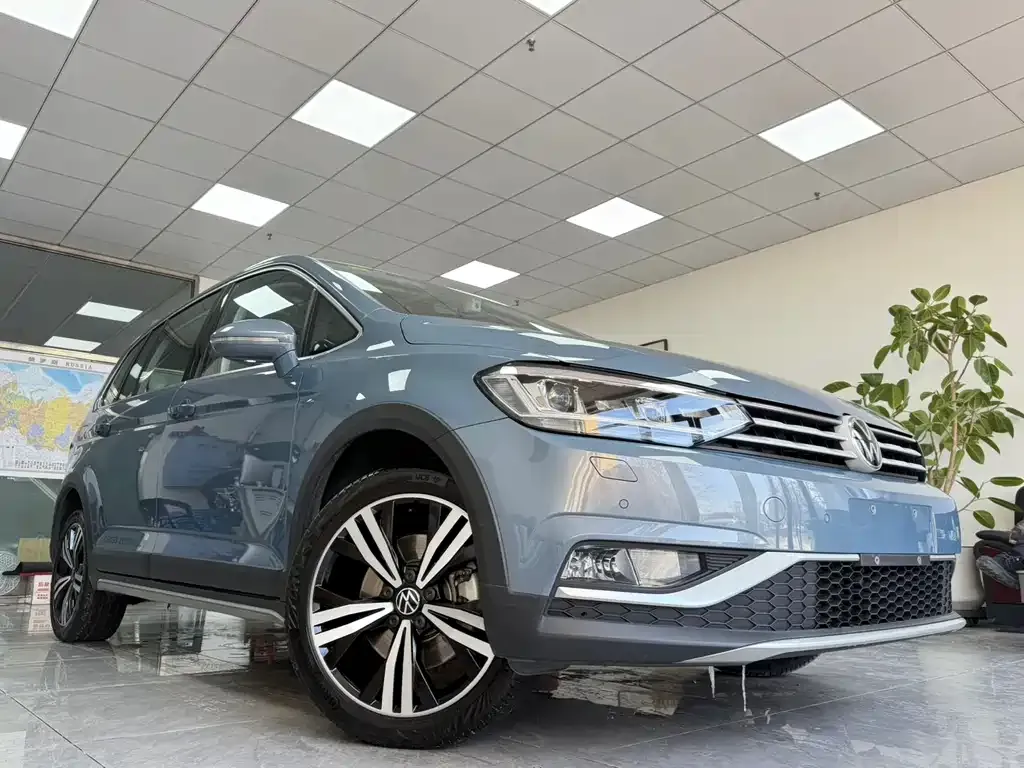 Volkswagen Touran 2021 из CN, фото 7