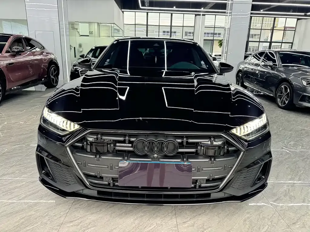 Audi A7L 2025 из CN, фото 7