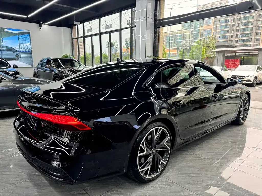 Audi A7L 2025 из CN, фото 3