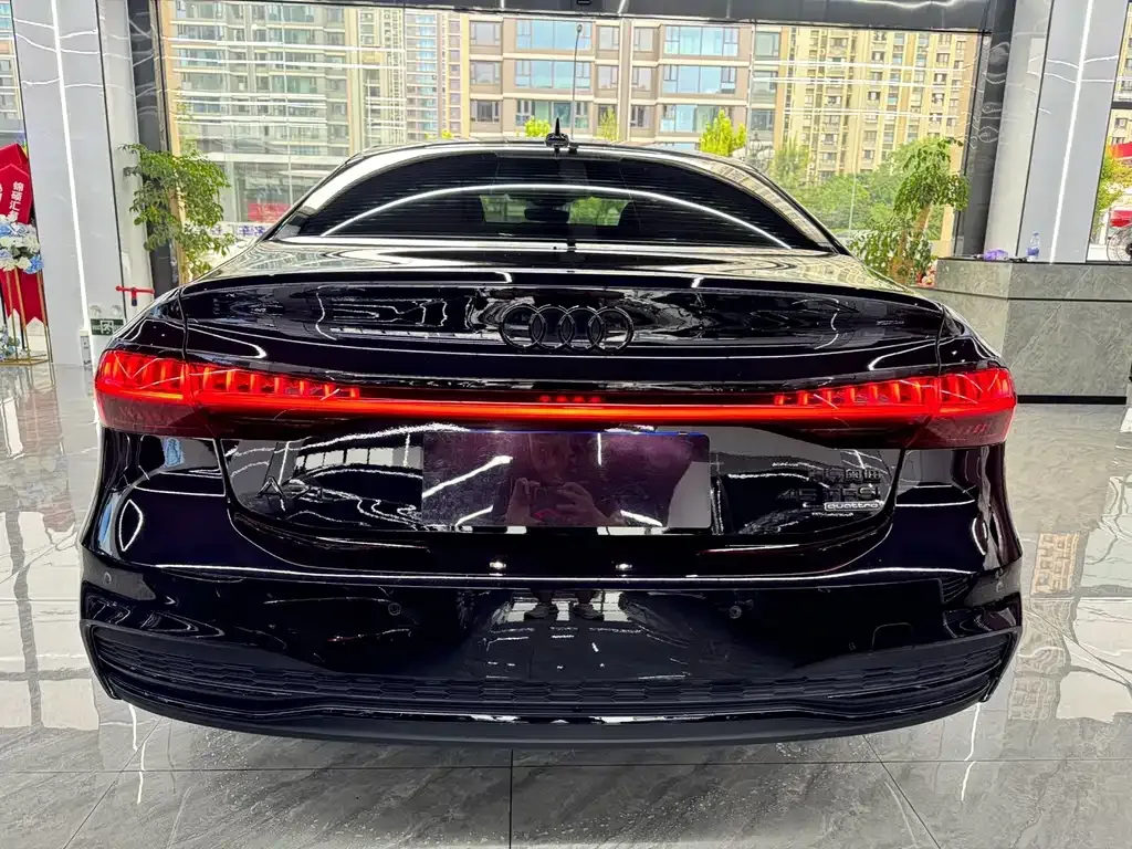 Audi A7L 2025 из CN, фото 8