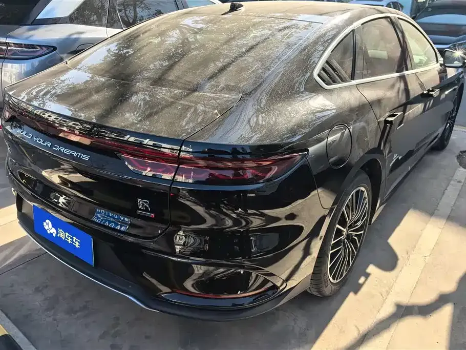 BYD Han — фото 10