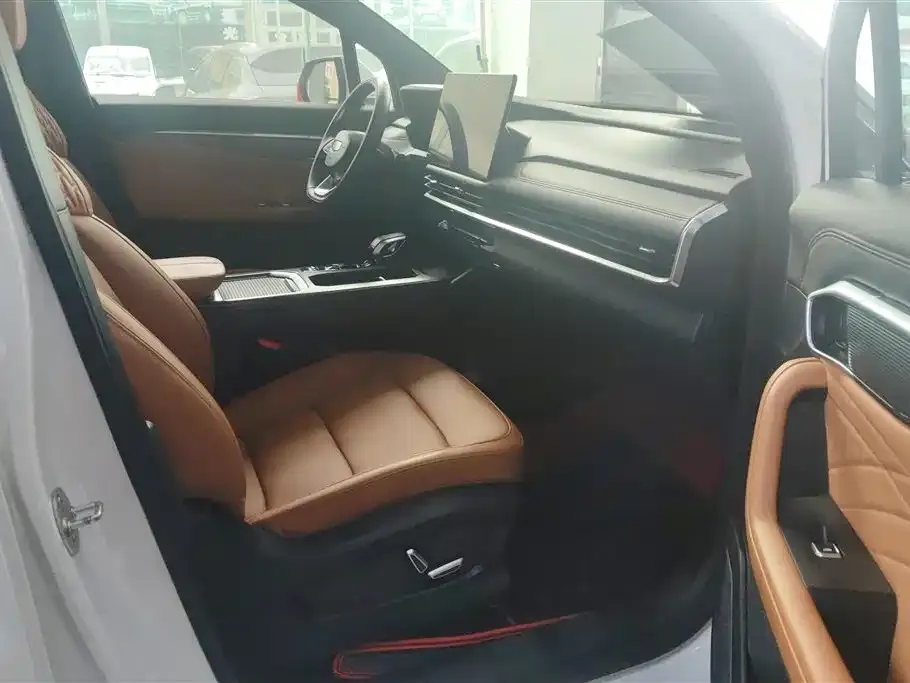 Geely Boyue L 2023 из CN, фото 4