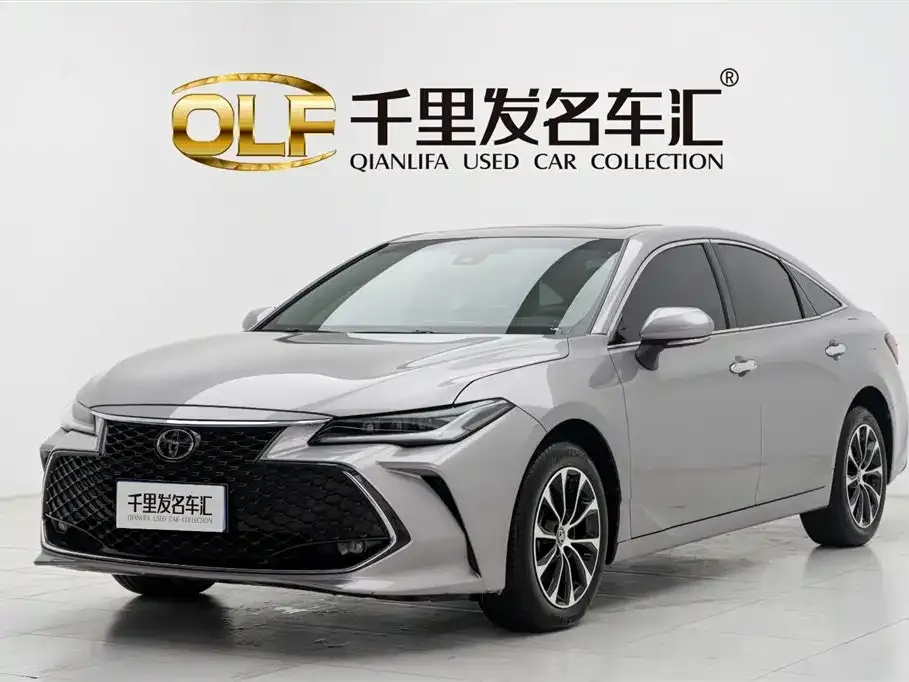 Toyota Avalon 2023 из CN, фото 1