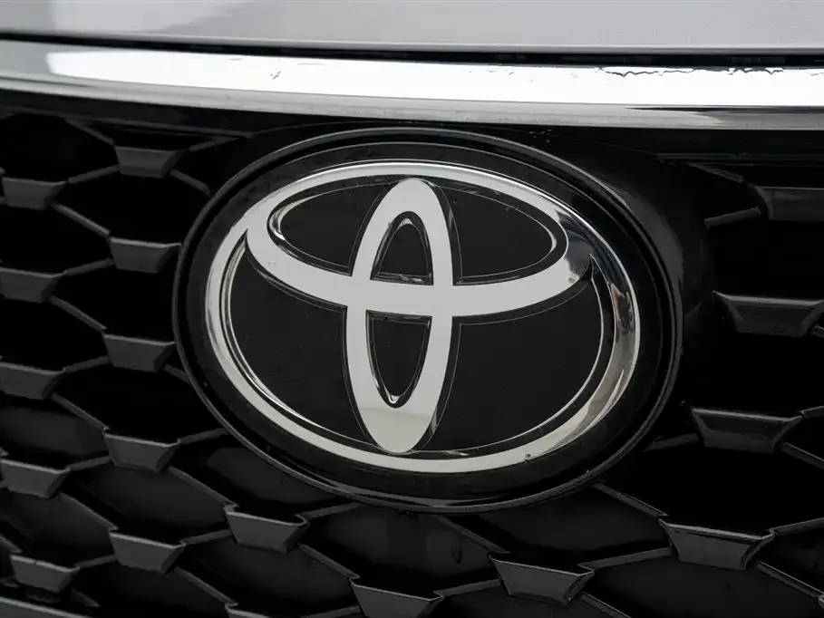 Toyota Avalon 2023 из CN, фото 10