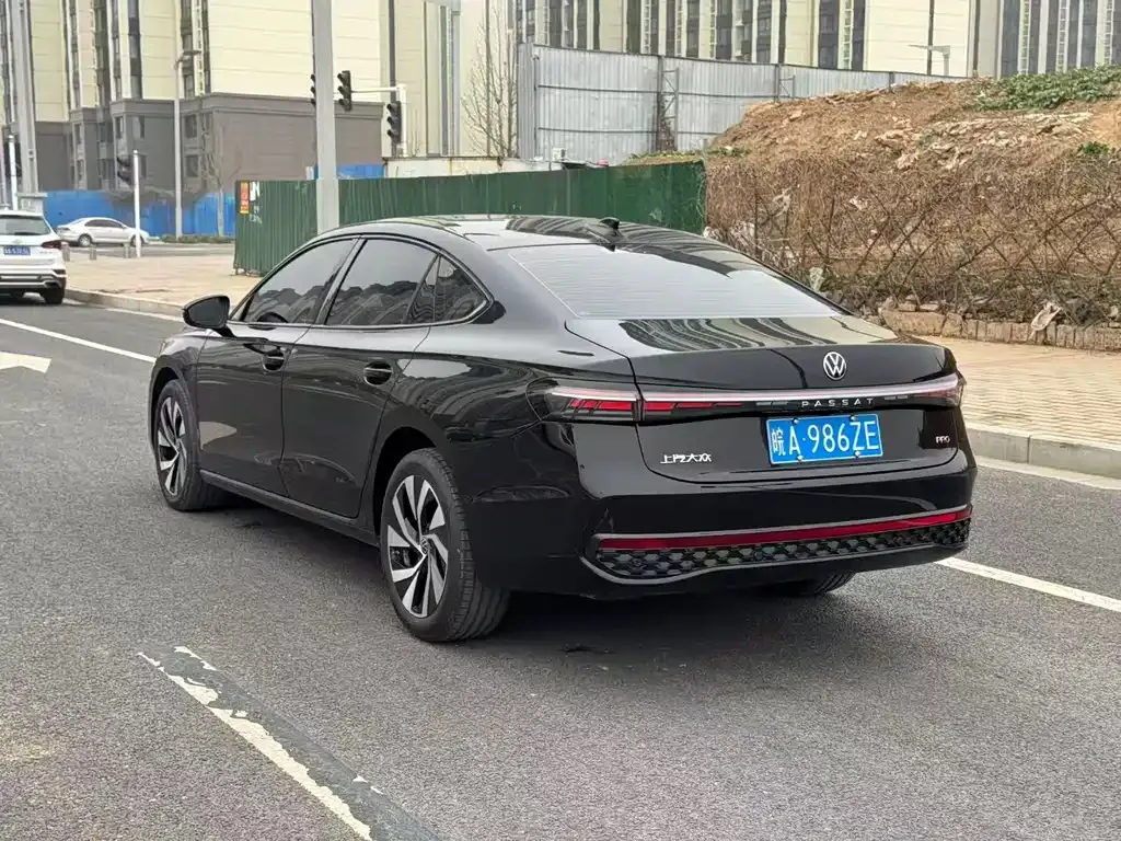 Volkswagen Passat — фото 3