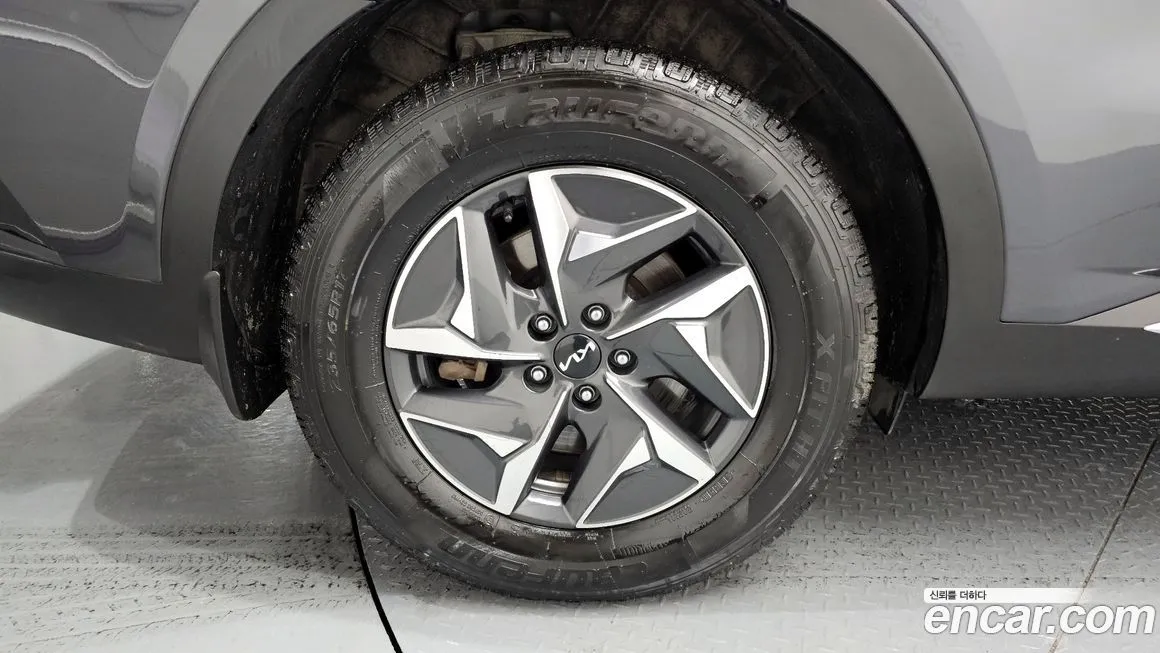Kia Sorento — фото 5