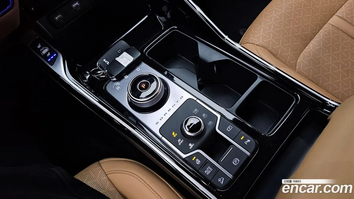 Kia Sorento — фото 6