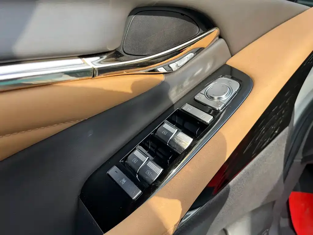 GAC Motor Trumpchi M8 — фото 3