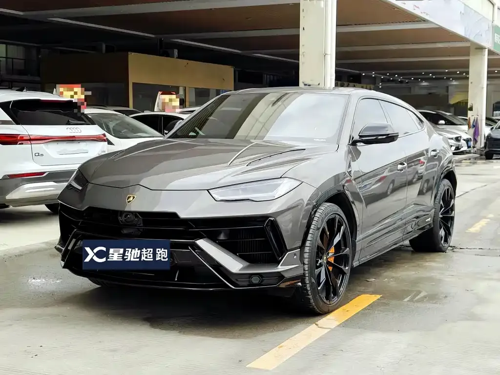 Lamborghini Urus — фото 1