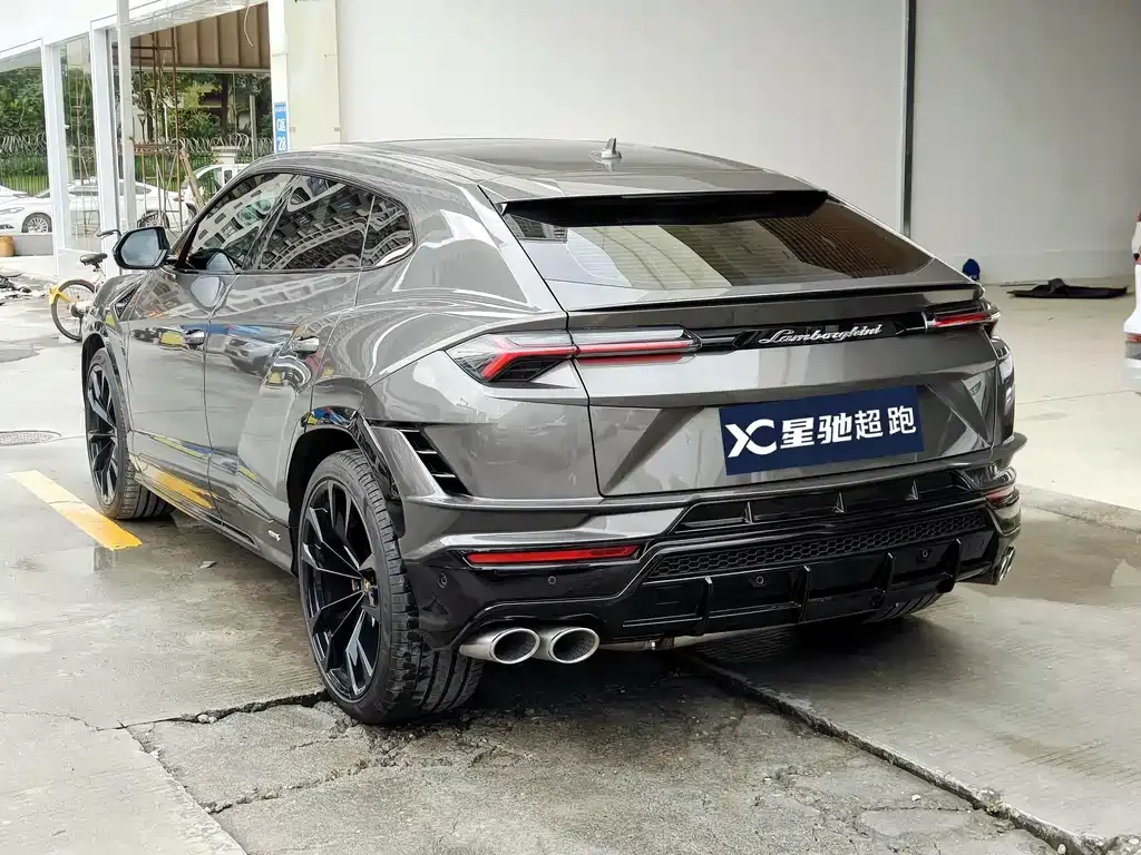 Lamborghini Urus — фото 6