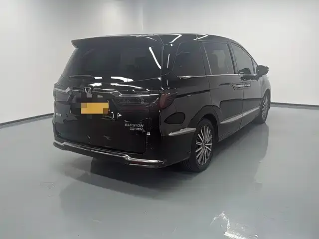 Honda Elysion 2023 из CN, фото 5