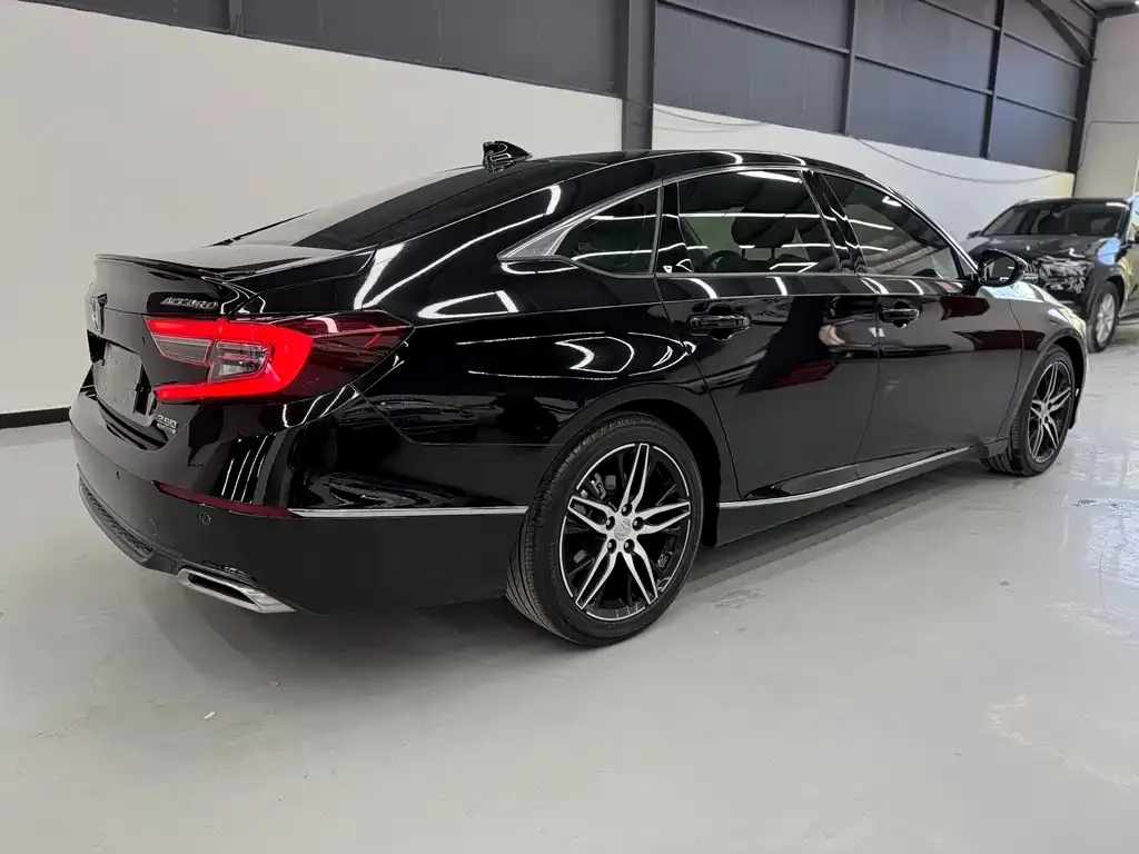 Honda Accord 2022 из CN, фото 4