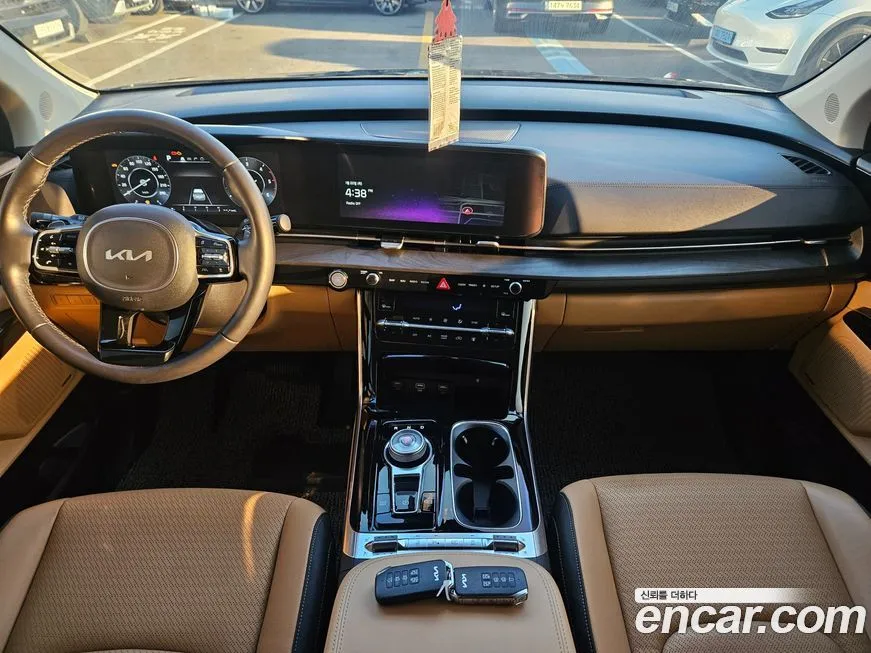 Kia Carnival — фото 10