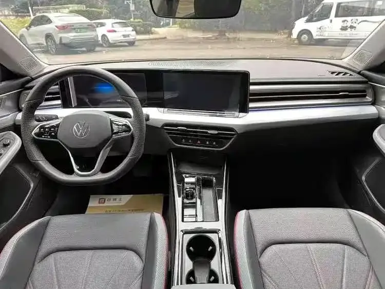 Volkswagen Lamando 2024 из CN, фото 8