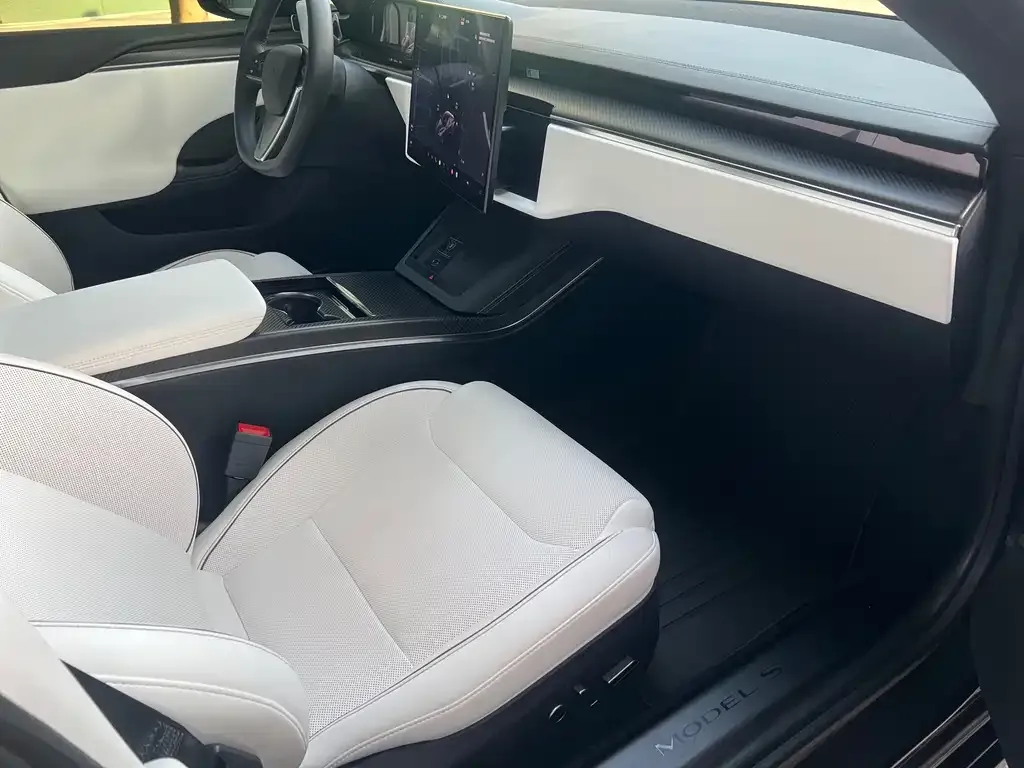 Tesla Model S — фото 3