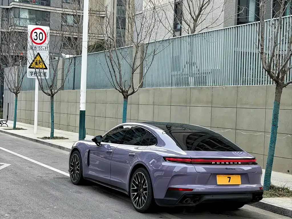 Porsche Panamera — фото 10