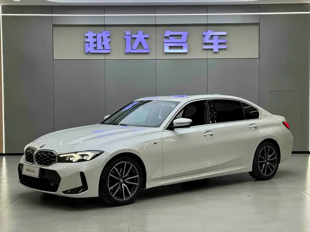 BMW 3 Series 2023 из CN, фото 1