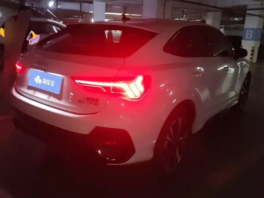 Audi Q3 Sportback 2022 из CN, фото 5