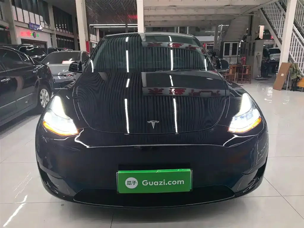 Tesla Model Y — фото 2