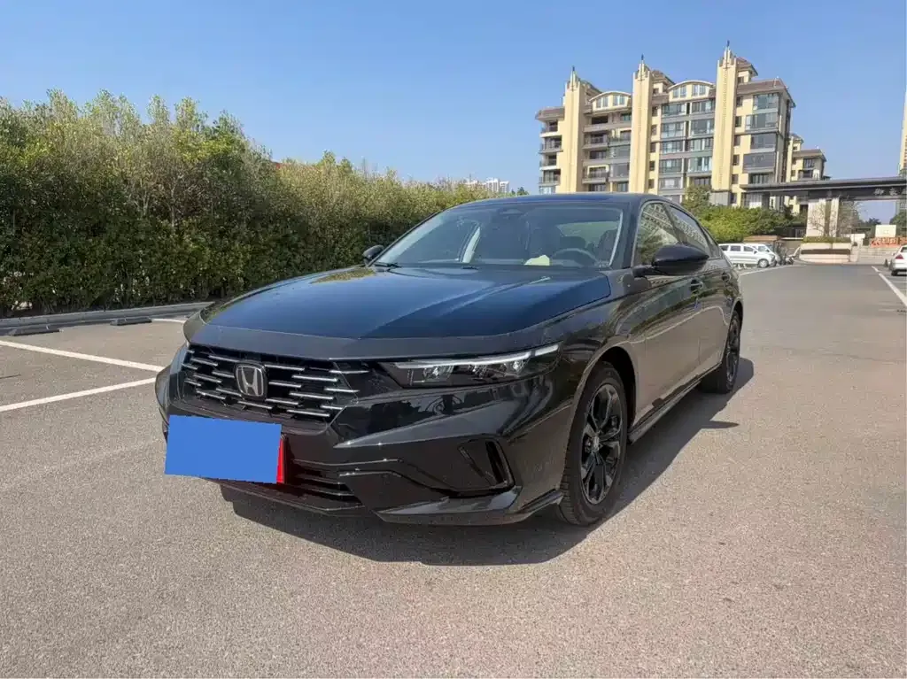 Honda Accord — фото 1