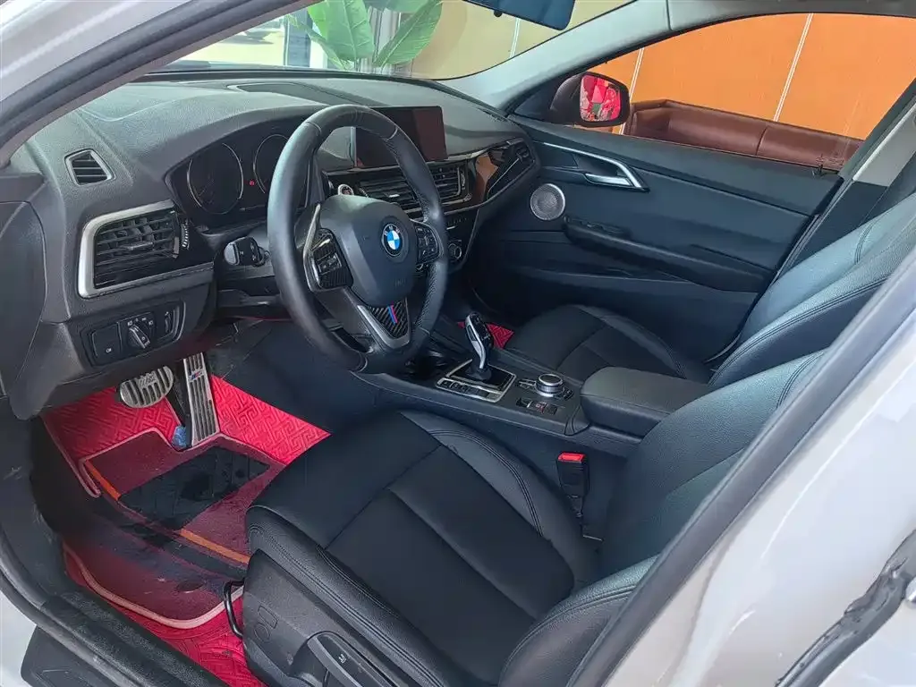 BMW 1 Series 2021 из CN, фото 8