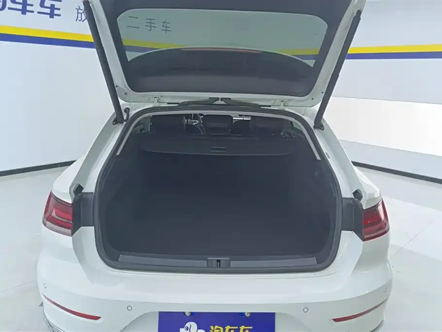 Volkswagen CC 2022 из CN, фото 2