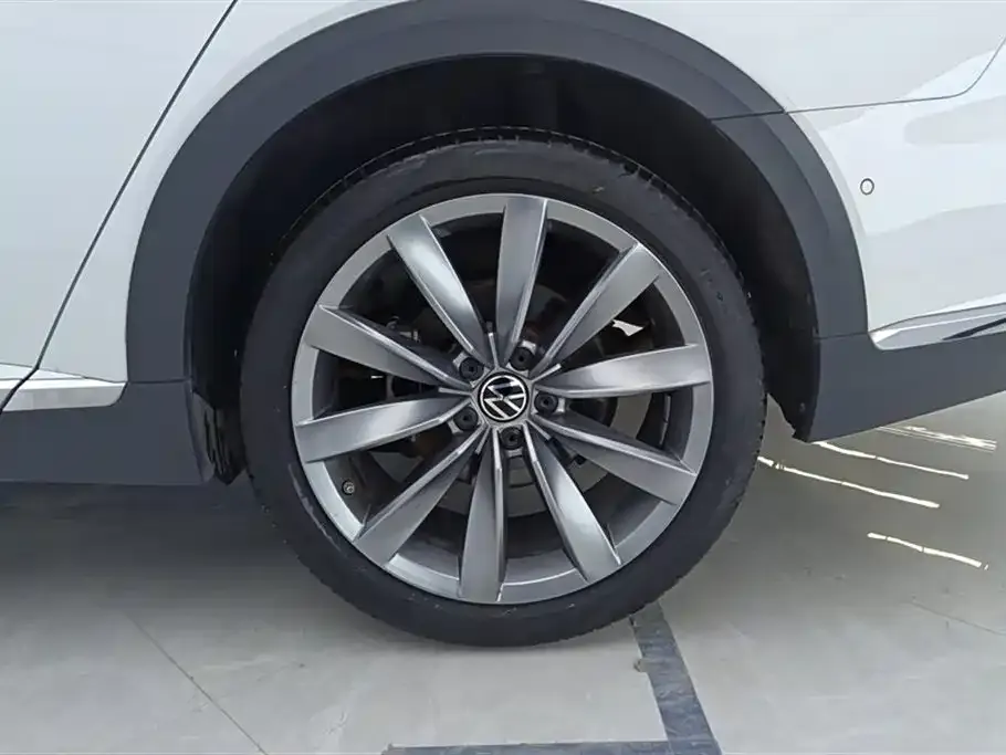 Volkswagen CC 2022 из CN, фото 8