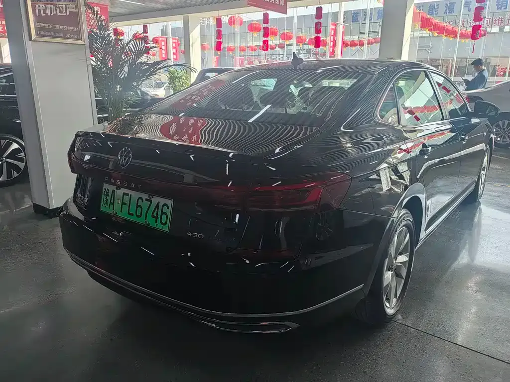 Volkswagen Passat New Energy — фото 5